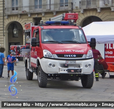 Iveco Daily 55S17 4x4 IV serie restyle
Vigili del Fuoco 
Comando Provinciale di Torino
Colonna Mobile Regionale
Polisoccorso allestimento Iveco-Magirus
VF 26758
- vani aperti -
Parole chiave: Iveco Daily 55S17 4x4 IV serie restyle Vigili del Fuoco Torino Colonna Mobile Polisoccorso Iveco-Magirus VF 26758