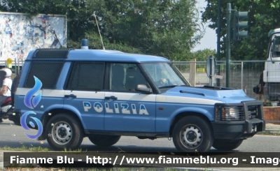 Land Rover Discovery II serie restyle
Polizia di Stato
Artificieri
POLIZIA F1009
- ex reparto mobile -
Parole chiave: Land Rover Discovery II serie restyle Polizia di Stato Artificieri POLIZIA F1009