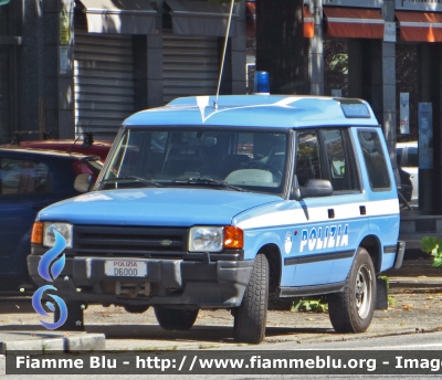 Land Rover Discovery I serie
Polizia di Stato
POLIZIA D6000
Parole chiave: Land Rover Discovery I serie POLIZIA D6000