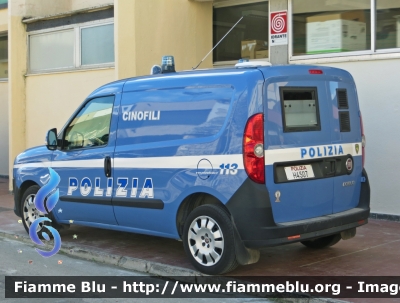 Fiat Doblò III serie
Polizia di Stato
Unità Cinofila
POLIZIA H4507
variante con logo di reparto
Parole chiave: Fiat Doblò III serie Polizia di Stato Unità Cinofila POLIZIA H4507