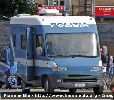 Fiat Ducato II Serie
Polizia di Stato 
Ufficio Mobile 
POLIZIA D2449
Parole chiave: Fiat Ducato II Serie Ufficio Mobile POLIZIA D2449