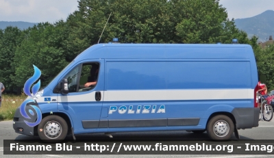 Fiat Ducato X250
Polizia di Stato
Polizia Stradale
Polizia H3293
Officina Mobile
- Giro d'Italia 2015 -
Parole chiave: Fiat Ducato X250 Polizia_Stradale H3293 Giro_d&#039;Italia_2015