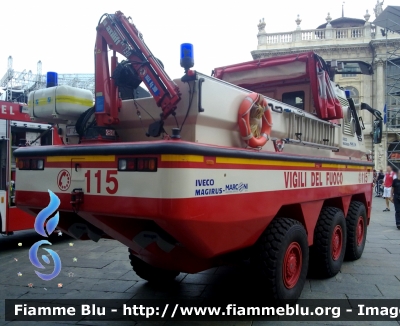 Iveco Magirus Marconi Duffy 6x6/4
Vigili del Fuoco
Comando Provinciale di Torino
Mezzo Anfibio
VF 25395
Parole chiave: Iveco Magirus Marconi Duffy_6x6/4 VF25395