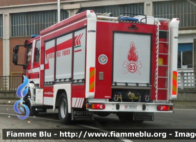 Iveco EuroCargo 120E25 IV serie
Vigili del Fuoco
Comando Provinciale di Torino
Distaccamento Volontario di Rivalta
Allestimento Fortini
VF 31517
Parole chiave: Iveco EuroCargo_120E25_IVserie VF31517