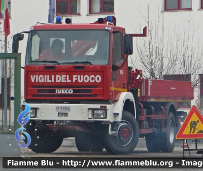 Iveco EuroCargo 135E23 4x4 I serie
Vigili del Fuoco
Comando Provinciale di Torino
Allestimento Isoli
VF 19306
Parole chiave: Iveco EuroCargo 135E23 4x4 I serie Vigili del Fuoco Isoli VF 19306