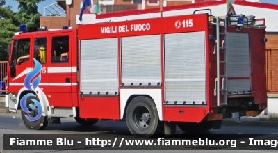 Iveco EuroFire 150E27 I serie
Vigili del Fuoco
Comando Provinciale di Torino
Distaccamento Volontario di Carignano (TO)
AutoPompaSerbatoio allestimento
Iveco-Magirus ricondizionata
VF 18957
Parole chiave: Iveco EuroFire 150E27 I serie Vigili del Fuoco Torino Distaccamento Volontario Carignano AutoPompaSerbatoio Iveco-Magirus VF 18957