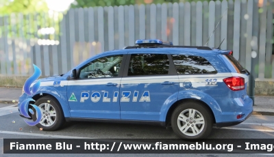 Fiat Freemont
Polizia di Stato
Polizia Stradale in Servizio sulla Rete Autostradale ATIVA
Esemplare con barra Federal Signal Traffic Storm
POLIZIA H7744
Variante logo societario squadrato
Parole chiave: Fiat Freemont PoliziaH7744