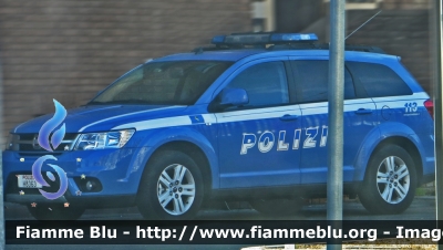 Fiat Freemont
Polizia di Stato
Polizia Stradale in Servizio sulla Rete Autostradale ATIVA
Esemplare con barra Federal Signal Traffic Storm
POLIZIA H8363
Variante senza logo societario
Parole chiave: Fiat Freemont Polizia Stradale ATIVA Traffic Storm POLIZIA H8363