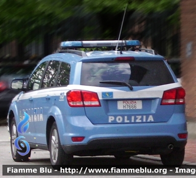 Fiat Freemont
Polizia di Stato
Polizia Stradale in Servizio sulla Rete Autostradale ATIVA
Esemplare con barra Federal Signal Traffic Storm
POLIZIA H7666
Parole chiave: Fiat Freemont PoliziaH7666