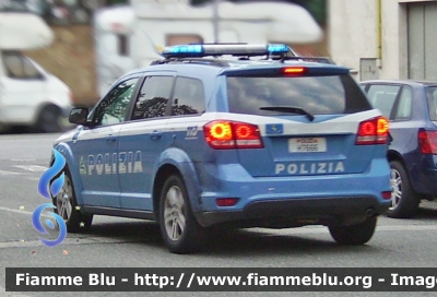 Fiat Freemont
Polizia di Stato
Polizia Stradale in Servizio sulla Rete Autostradale ATIVA
Esemplare con barra Federal Signal Traffic Storm
POLIZIA H7666
Parole chiave: Fiat Freemont PoliziaH7666