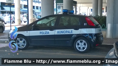 Fiat Grande Punto
Polizia Municipale
Comune di Bari
Parole chiave: Fiat Grande Punto Polizia Municipale Bari