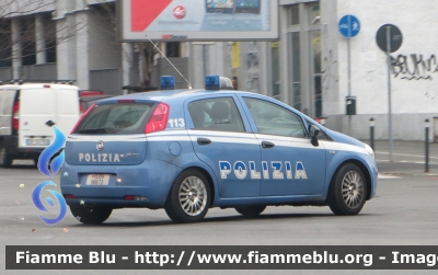 Fiat Grande Punto
Polizia di Stato
POLIZIA H6673
Parole chiave: Fiat Grande Punto Polizia di Stato POLIZIA H6673