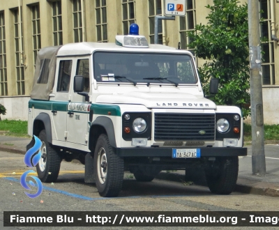 Land Rover Defender 110 Crew Cab
Polizia Municipale Torino
Mezzo adibito al traino del carrello dei gommoni del Nucleo di Pattuglia Fluviale
POLIZIA LOCALE YA 347 AC
Parole chiave: Land Rover Defender 110 Crew Cab Polizia Municipale Torino POLIZIA LOCALE YA 347 AC