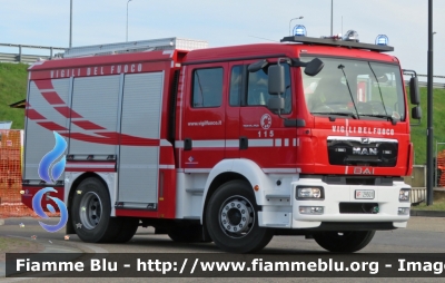 Man TGM 15.250 II Serie
Vigili del Fuoco
Comando Provinciale di Torino
Distaccamento di Grugliasco (TO)
AutoPompaSerbatoio allestimento BAI
VF 29501
Parole chiave: Man TGM 15.250 II Serie Vigili del Fuoco Torino Grugliasco AutoPompaSerbatoio BAI VF_29501