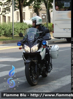 Suzuki V-Strom 650
Polizia Municipale Torino
Parole chiave: Suzuki V-Strom_650