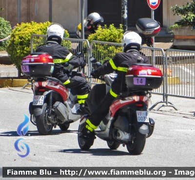 Piaggio MP3 Yourban
Vigili del Fuoco
In scorta al "Giro d'Italia 2014"
VF A0032
VF A0033
Parole chiave: Piaggio MP3 Yourban Vigili del Fuoco Giro d&#039;Italia 2014 VF A0032 VF A0033