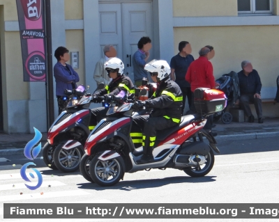 Piaggio MP3 Yourban
Vigili del Fuoco
In scorta al "Giro d'Italia 2014"
VF A0032
VF A0033
Parole chiave: Piaggio MP3 Yourban Vigili del Fuoco Giro d&#039;Italia 2014 VF A0032 VF A0033