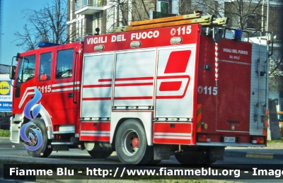 Iveco EuroTech 440E42
Vigili del Fuoco
Comando Provinciale di Torino
Distaccamento Volontario di Nole Canavese
AutoPompaSerbatoio allestimento Scelza
VF 24061
Parole chiave: Iveco EuroTech 440E42 Vigili_del_Fuoco Nole Scelza VF24061