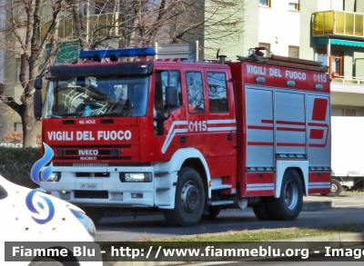 Iveco EuroTech 440E42
Vigili del Fuoco
Comando Provinciale di Torino
Distaccamento Volontario di Nole Canavese
AutoPompaSerbatoio allestimento Scelza
VF 24061
Parole chiave: Iveco EuroTech 440E42 Vigili_del_Fuoco Nole Scelza VF24061