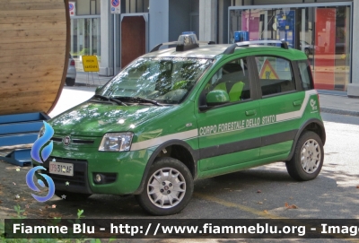 Fiat Nuova Panda 4x4 Climbing I serie
Corpo Forestale dello Stato
CFS 312 AF
Variante allestita con lampeggianti
Federal Signal Pilot LED
Parole chiave: Fiat Nuova Panda 4x4 Climbing I serie Corpo Forestale dello Stato CFS 312 AF Variante