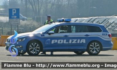 Volkswagen Passat Variant VIII serie
Polizia di Stato
Polizia Stradale
Servizio Viabilità Autostrada SATAP
Decorazione Grafica Artlantis 
POLIZIA M1258
Parole chiave: Volkswagen Passat Variant VIII serie Polizia Stradale SATAP POLIZIA M1258