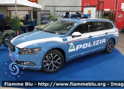 Volkswagen Passat Variant VIII serie
Polizia di Stato
Polizia Stradale in Servizio sulla Rete Autostradale ATIVA
POLIZIA M2669
Parole chiave: Volkswagen Passat Variant VIII serie Polizia Stradale ATIVA_POLIZIA M2669