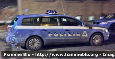 Volkswagen Passat Variant VI serie
Polizia di Stato
Polizia Stradale in Servizio sulla Rete Autostradale ATIVA
POLIZIA H2712
Parole chiave: Volkswagen Passat_Variant_VIIserie PoliziaH2712