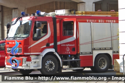 Volvo FL 280 III serie
Vigili Del Fuoco
Comando Provinciale di Torino
AutoPompaSerbatoio allestimento Bai
VF 25698

- variante unica dotata di lampeggianti alogeni singoli 
in seguito alla sostituzione della barra led originaria -
Parole chiave: Volvo FL 280 III serie Vigili Del Fuoco Torino VF25698