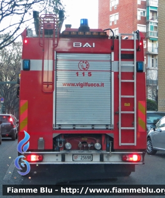 Volvo FL 280 III serie
Vigili Del Fuoco
Comando Provinciale di Torino
AutoPompaSerbatoio allestimento Bai
VF 25698
Parole chiave: Volvo FL 280 III serie Vigili Del Fuoco Torino AutoPompaSerbatoio Bai VF 25698