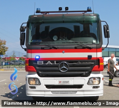 Mercedes-Benz Actros 1841 II serie
Vigili del Fuoco
Comando Provinciale di Torino
Distaccamento Volontario di Rivoli (TO)
AutoPompaSerbatoio allestimento Bai
VF 22597
Parole chiave: Mercedes-Benz Actros 1841 II serie Vigili_del_Fuoco Torino Volontari_Rivoli VF22597