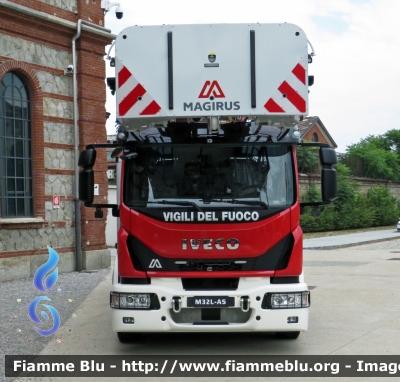 Iveco EuroCargo 160E32 IV serie
Vigili del Fuoco
Autoscala articolata M32L-AS 32 metri
Allestimento Magirus
Parole chiave: Iveco EuroCargo 160E32 IV serie Vigili del Fuoco Autoscala_articolata 32_metri Magirus