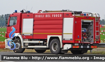 Mercedes-Benz Atego 1828 I serie
Vigili del Fuoco
Comando Provinciale di Torino
AutoBottePompa allestimento Bai
ricondizionata Maleco
VF 22055
Parole chiave: Mercedes-Benz Atego 1828_I_serie Torino VF_22055