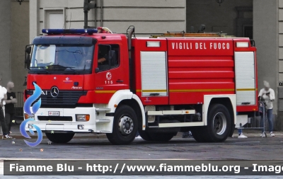 Mercedes-Benz Atego 1828 I serie
Vigili del Fuoco
Comando Provinciale di Torino
Distaccamento Permanente di Grugliasco
AutoBottePompa allestimento Bai
VF 22056
Parole chiave: Mercedes-Benz_Atego_1828_I_serie Torino Grugliasco VF_22056