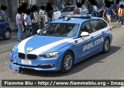 BMW 318 Touring F31 restyle
Polizia di Stato
Polizia Stradale 
in scorta al Giro d'Italia 2016
POLIZIA M1059
Parole chiave: BMW 318 Touring F31 restyle Polizia Stradale Giro d&#039;Italia_2016 POLIZIA M1059