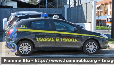 Fiat Nuova Bravo
Guardia di Finanza
GdiF 433 BD
Parole chiave: Fiat Nuova_Bravo Guardia_Finanza GdiF_433_BD