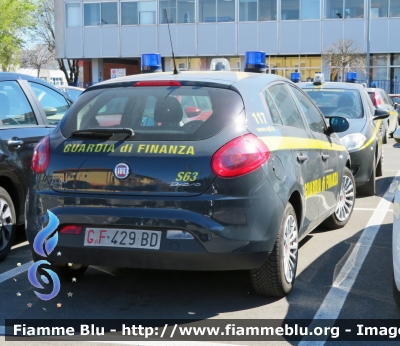 Fiat Nuova Bravo
Guardia di Finanza
GdiF 429 BD
Parole chiave: Fiat Nuova_Bravo Guardia_Finanza GdiF_429_BD