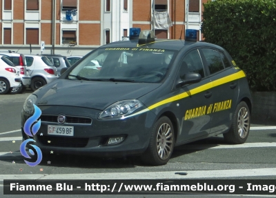 Fiat Nuova Bravo
Guardia di Finanza
GdiF 459 BF
Parole chiave: Fiat Nuova Bravo Guardia di Finanza GdiF 459 BF