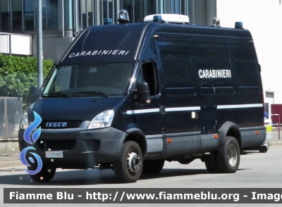 Iveco Daily IV serie restyle
Carabinieri
Nucleo Artificieri Antisabotaggio
CC CY 657
Parole chiave: Iveco Daily_IV_serie_restyle Artificieri CC_CY_657