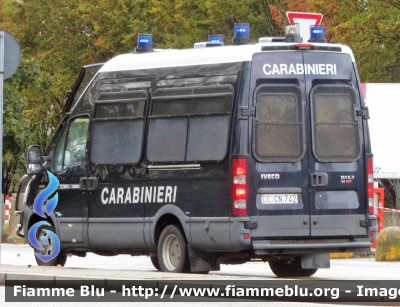 Iveco Daily IV serie
Carabinieri
I Battaglione "Piemonte"
CC CN 742
Parole chiave: Iveco Daily_IV_serie Carabinieri Btg_Piemonte CC_CN_742