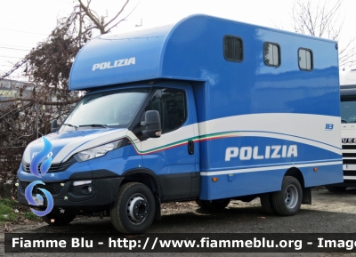 Iveco Daily VI serie
Polizia di Stato
Reparto a Cavallo
POLIZIA M3716
Parole chiave: Iveco Daily VI serie Polizia di Stato Reparto_Cavallo POLIZIA M3716