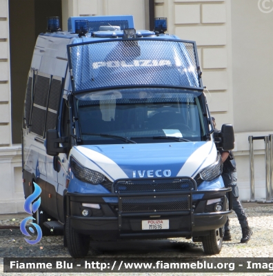 Iveco Daily VI serie
Polizia di Stato
Reparto Mobile
Allestito Sperotto
Decorazione Grafica Artlantis
POLIZIA M1616
Parole chiave: Iveco Daily VI serie Polizia di Stato Reparto Mobile POLIZIA M1616