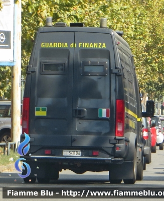 Iveco Daily III serie
Guardia di Finanza
GdiF 540 BA
-nuova livrea-
Parole chiave: Iveco Daily III serie Guardia di Finanza GdiF 540 BA