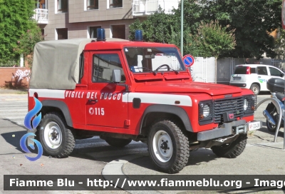 Land Rover Defender 90 Pick-up
Vigili del Fuoco
Comando Provinciale di Torino
VF 22408
Parole chiave: Land-Rover Defender_90_Pick-up Torino VF_22408