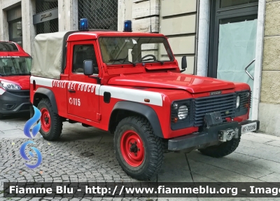 Land Rover Defender 90 Pick-up
Vigili del Fuoco
Comando Provinciale di Torino
VF 22396
Parole chiave: Land-Rover Defender_90_Pick-up Torino VF_22396