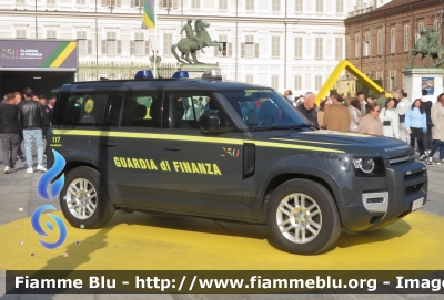 Land Rover Defender 110 II serie
Guardia di Finanza
Soccorso Alpino
Allestimento Elevox
GdiF 557 BQ
Parole chiave: Land_Rover Defender_110_II_serie SAGF Soccorso_Alpino GdiF_557_BQ