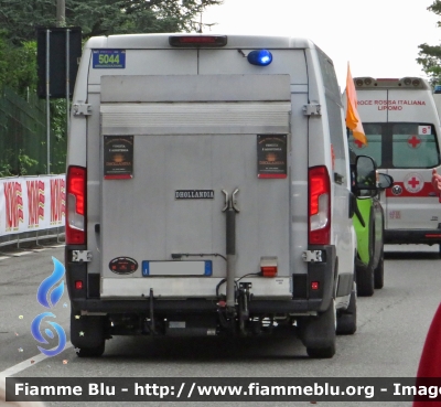 Fiat Ducato X290
Polizia di Stato
Polizia Stradale
Officina Mobile
in scorta al Giro d'Italia 2023
Parole chiave: Fiat Ducato X290 Polizia_Stradale Giro_d&#039;Italia_2023