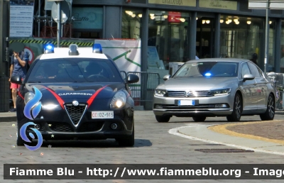 Alfa Romeo Nuova Giulietta restyle
Carabinieri
Nucleo Operativo Radiomobile
Allestimento NCT Nuova Carrozzeria Torinese
CC DZ 915
Parole chiave: Alfa-Romeo Nuova_Giulietta_restyle Carabinieri NORM CC_DZ_915