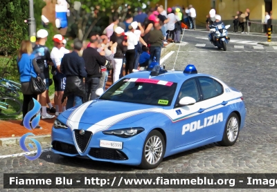 Alfa-Romeo Nuova Giulia Q4 restyle
Polizia di Stato
Polizia Stradale
POLIZIA N5996
in scorta al Giro d'Italia 2024
Auto 01
Parole chiave: Alfa-Romeo Nuova_Giulia_Q4_restyle Polizia_Stradale Giro_d_Italia_2024 POLIZIA_N5996