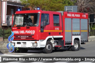 Iveco CityEuroFire 100E21 I serie
Vigili del Fuoco
Comando Provinciale di Torino
AutoPompaSerbatoio allestimento
Iveco-Magirus
VF 20944
Parole chiave: Iveco_CityEuroFire_100E21_I_serie Torino VF_20944