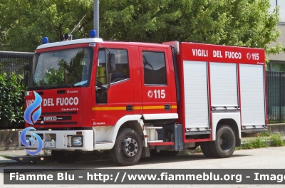 Iveco CityEuroFire 100E21 I serie
Vigili del Fuoco
Comando Provinciale di Torino
Distaccamento Volontario di Rivoli (TO)
AutoPompaSerbatoio allestimento Iveco-Magirus
VF 20641
Parole chiave: Iveco CityEuroFire 100E21_I_serie Rivoli VF_20641